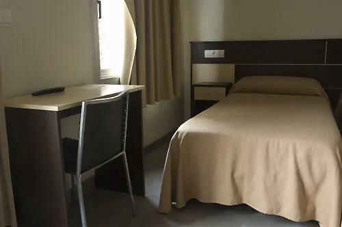 Hotel Mr Tarragona 0*,